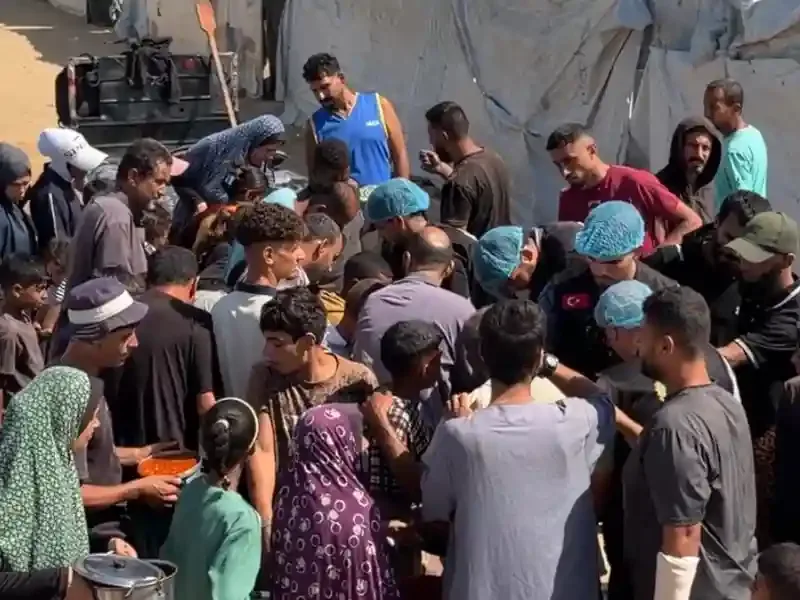 Abluka ve Sınır Kapılarının Kapanmasına Rağmen: Gazze’de Sıcak Yemek ve Ekmek Dağıtımları Kesintisiz Sürüyor