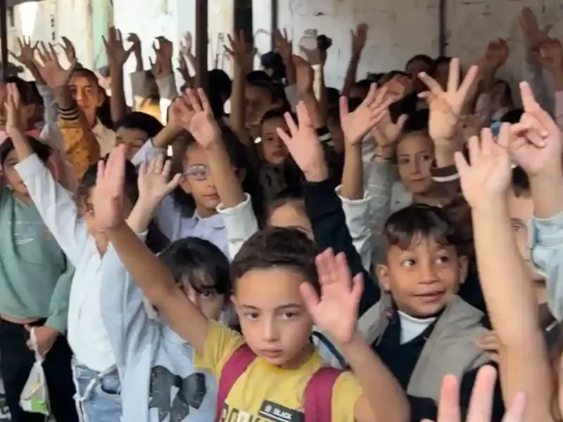 Gazze’de Yetim Çocuklar İçin Moral ve Eğlence Gezisi: Savaşın İzleri Gülümsemelerle Siliniyor