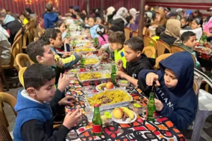 Osmanoğlu Yardımlaşma Derneği, Gazze’de Ramazan’ın 13. Gününde de Hamidiye Aşevi’nde İftar Programını Sürdürdü