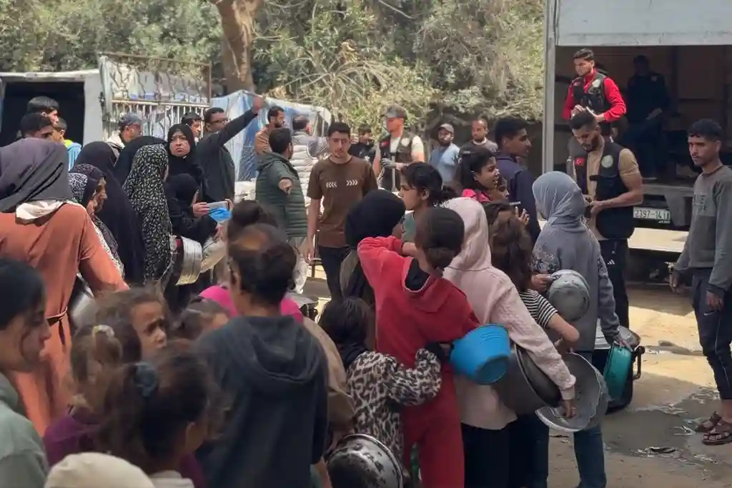 Osmanoğlu Yardımlaşma Derneği 14 Nisan 2026’da Gazze’de Mobil Aşevi ile Sıcak Yemek ve Gıda Yardımlarını Sürdürdü