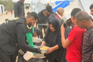Osmanoğlu Yardımlaşma Derneği Gazze’de 2 Nisan 2026’da Mobil Aşevi ile Sıcak Yemek Dağıtımını Sürdürdü