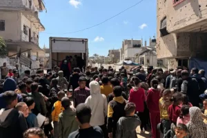 Osmanoğlu Yardımlaşma Derneği Gazze’de Mobil Aşevi ile Sıcak Yemek Dağıtımını Sürdürüyor